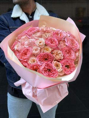 Mixed garden rose bouquet