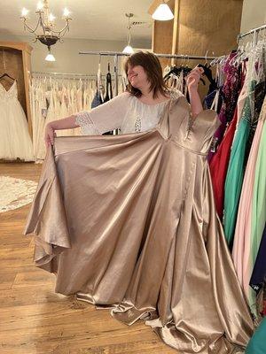 Choosing THE dress !!