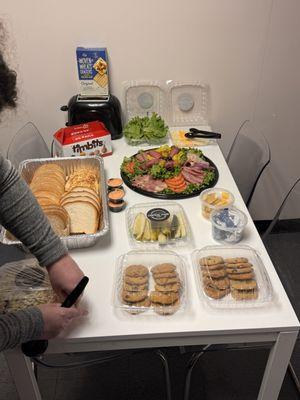 Central Park Deli - Troy