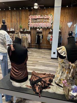 J. Ryan Salon & Boutique