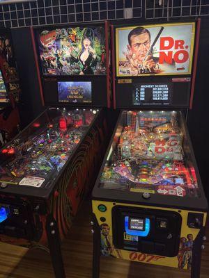 Zelky's Beach Arcade North