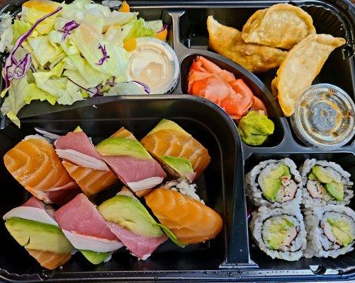 Rainbow roll bento box - each roll possessed a nice amount of fish and savory with every bite - entire set was a great value!