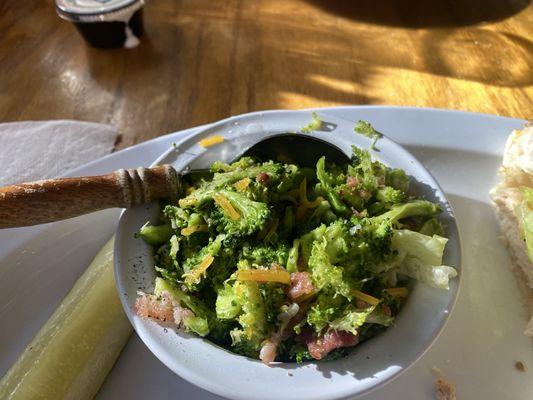 Delicious Broccoli salad