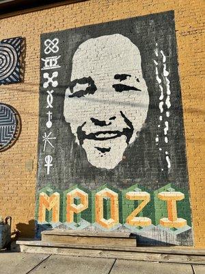Mpozi mural