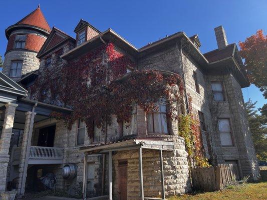 The Mansion at Elfindale
