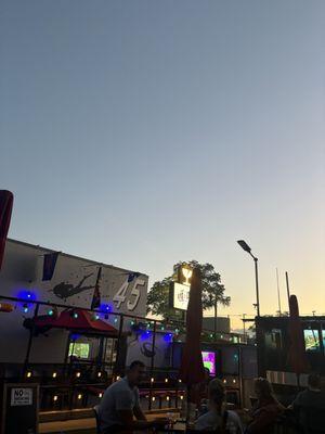 Dive Inn