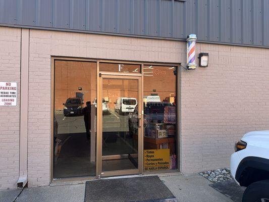 Los Paisanos Barbershop