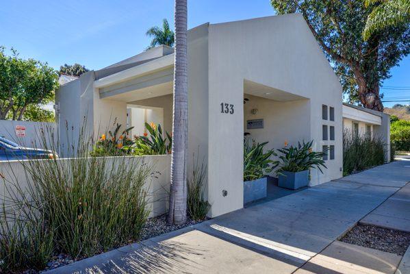 Yvonne Yue - Yue Real Estate