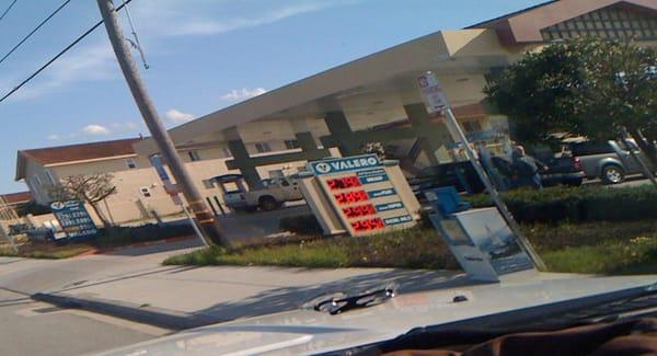 The new Valero signs