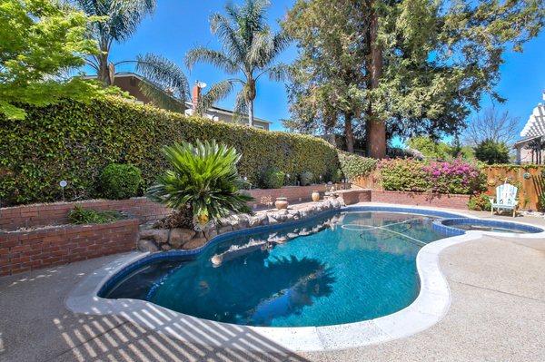 Geoff Hollands, Realtor Coldwell Banker Realty