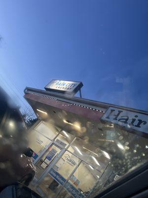 Rain City Laundry sign