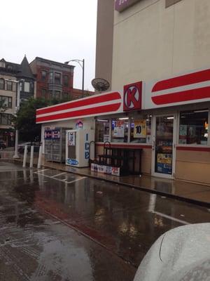 Circle K in the rain