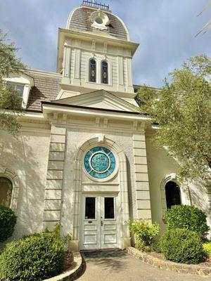 Spring Mountain Vineyard in Saint Helena