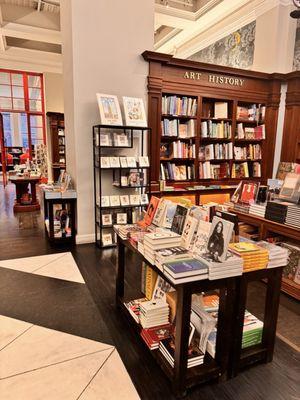 Rizzoli Bookstore