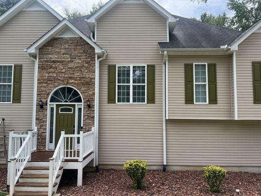 Mathis Gutter and Window Cleaning