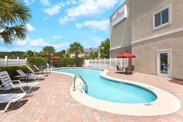 Hawthorn Suites by Wyndham Kingsland I-95/Naval Base Area