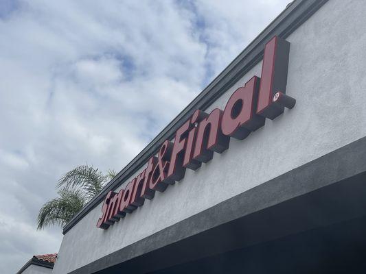 Smart & Final