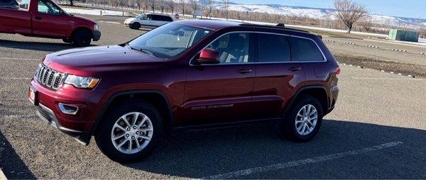 2022 Jeep Grand Cherokee Laredo