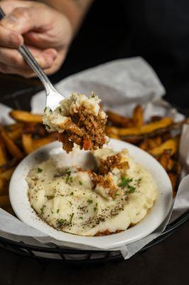 Lucky Baldwins Delirium Pub