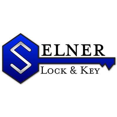 Selner Lock And Key Logo