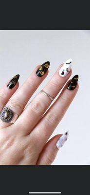 All designed nails our nails technicians can do