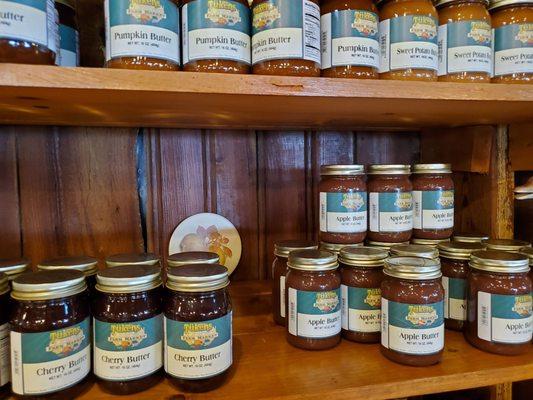 Tuken's Orchard & Winery
