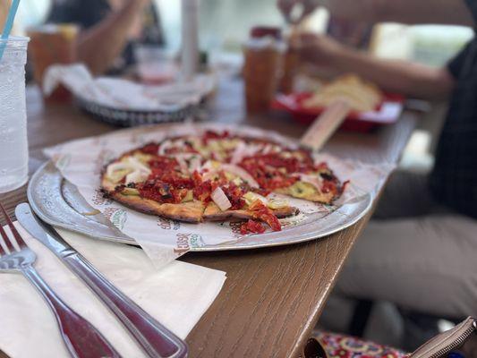 Crabby's on the Pass