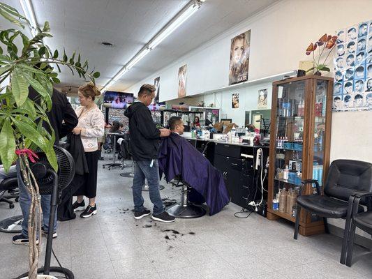 Family Hair & Nail Salon