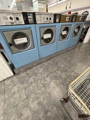 Thrifty Coin Laundry