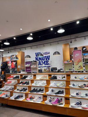 Champs Sports