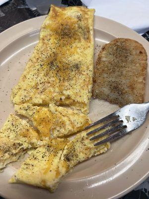 Cheese Omelet with hashbrown