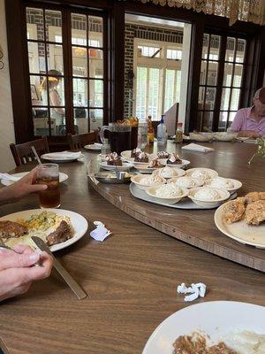 Loads of good home cookin!!