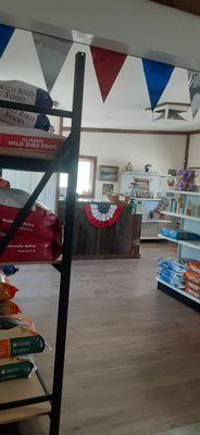 Great country feed store!