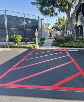 Lakeshore Tennis Club - Asphalt Patching, SealCoat & Striping