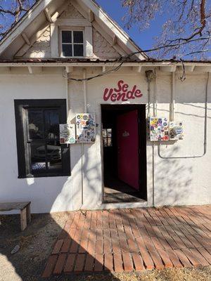 Se Vende
