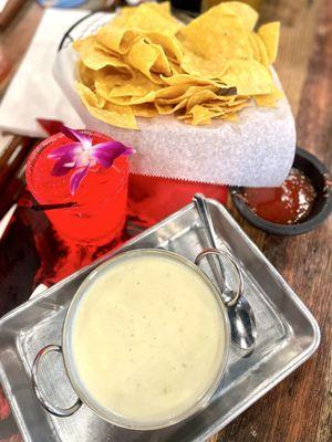 Queso & Chips