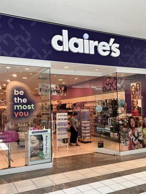 Claire's