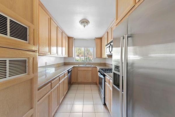 Brentwood by the Park Apartments