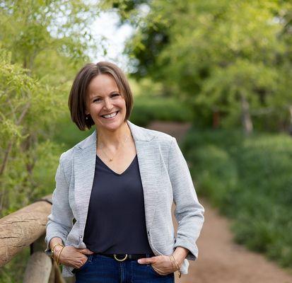 Allison Rimland, LPC, Founder Thrive Couple and Family Counseling. Certified Emotionally Focused Couple Therapist in the Denver Tech Center