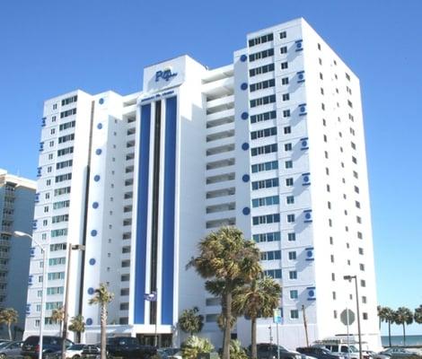 Club Regency in Regency Towers