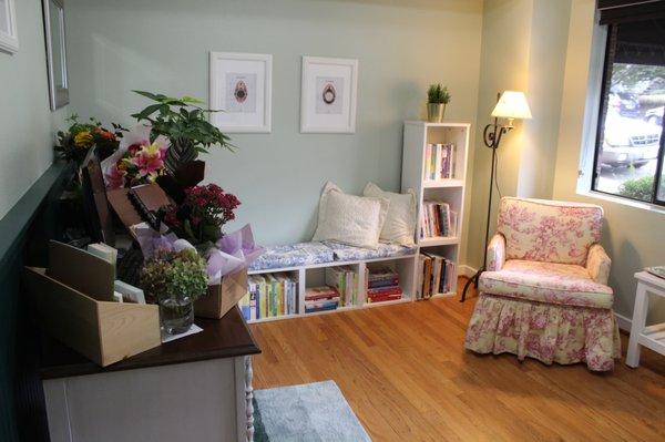 Community and Resource Room at Bodies for Birth. A beautiful space designed with your needs in mind!