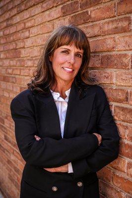 Lynn your Hypo-Local real estate specialist.