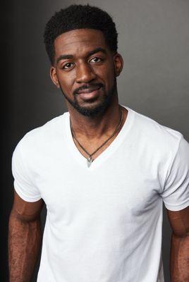 Right after my cut I styled/sponged my hair and was camera ready for this photoshoot. As you can see Bruce got me all the way right!!!