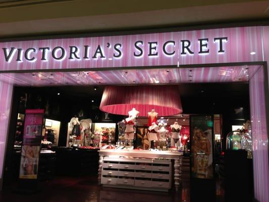 Victoria's Secret & PINK
