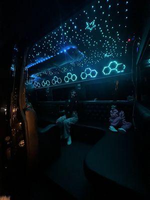 US First Class Limousine