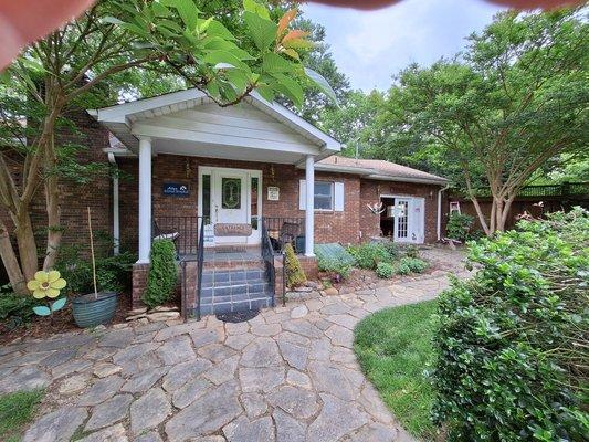 Allen Animal Hospital