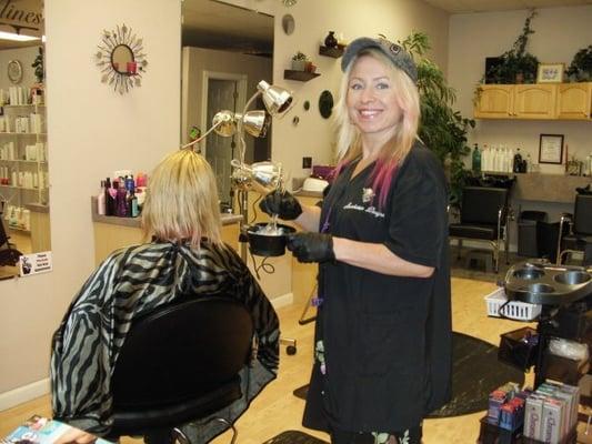 Manhattan Designs Salon