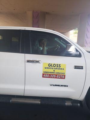 Gloss Window Washing