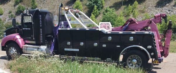 DJ&S Towing and Truck Repair