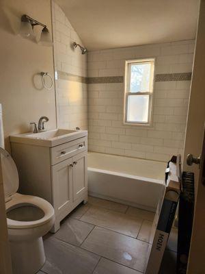 The bathroom was cleaned throughly after construction, taking care of dusting and painting through the floor and walls.